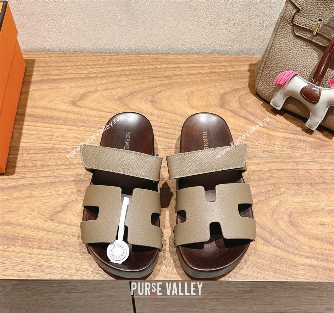 Hermes Kos Clog Slides Sandal 4cm in Epsom Leather and Wood Outsole Pitch Grey 2025 0419 (XC-250419043)
