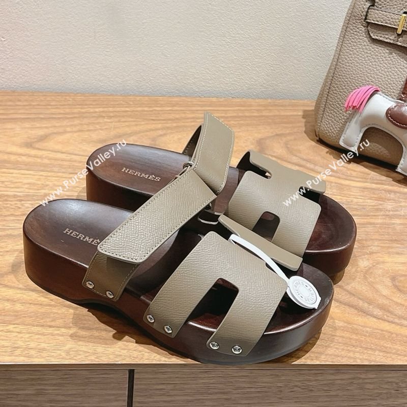 Hermes Kos Clog Slides Sandal 4cm in Epsom Leather and Wood Outsole Pitch Grey 2025 0419 (XC-250419043)