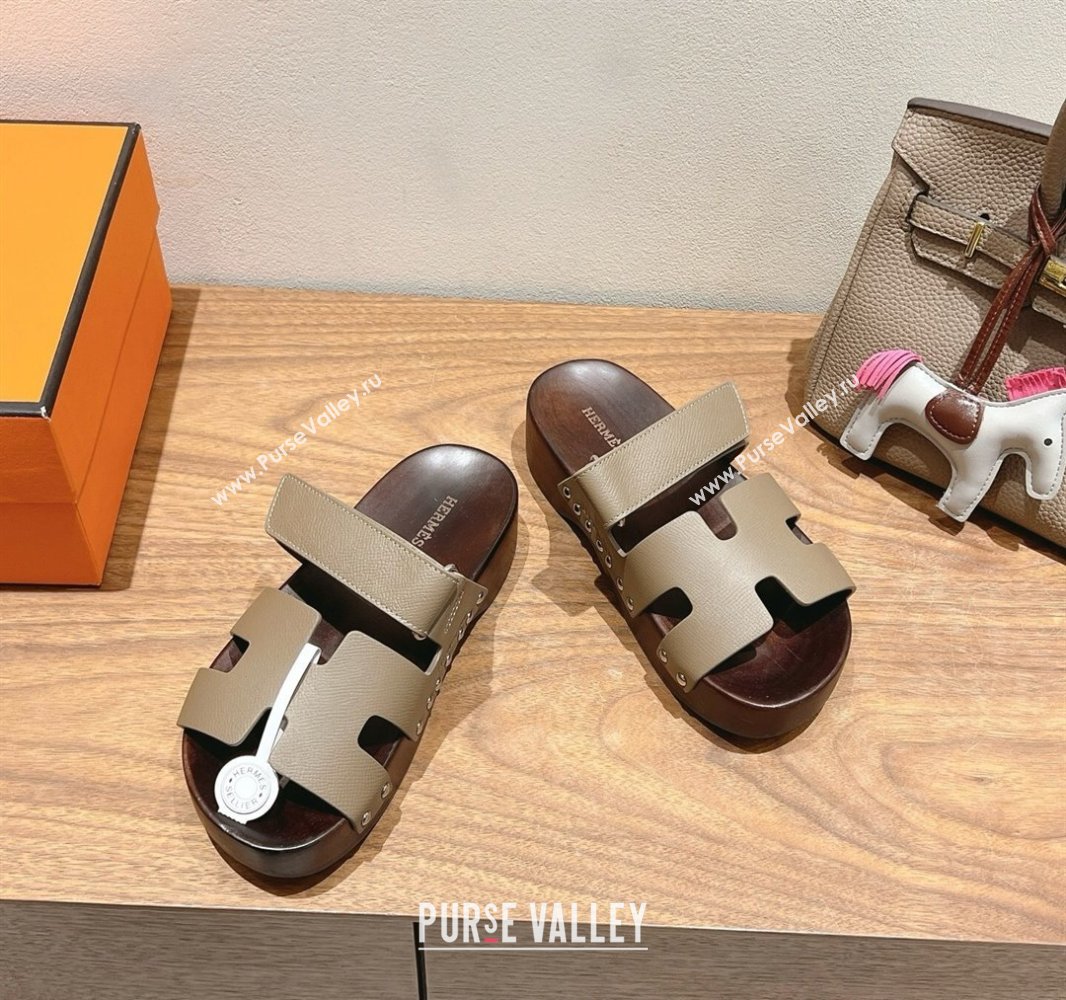 Hermes Kos Clog Slides Sandal 4cm in Epsom Leather and Wood Outsole Pitch Grey 2025 0419 (XC-250419043)