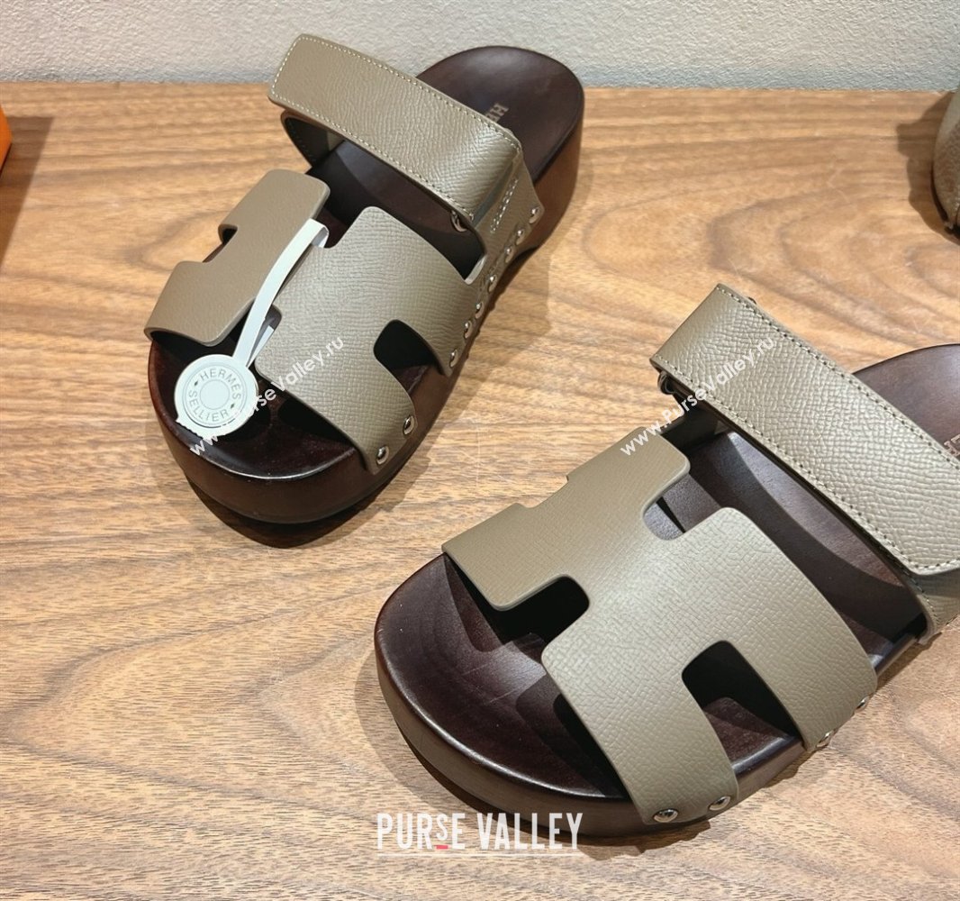 Hermes Kos Clog Slides Sandal 4cm in Epsom Leather and Wood Outsole Pitch Grey 2025 0419 (XC-250419043)