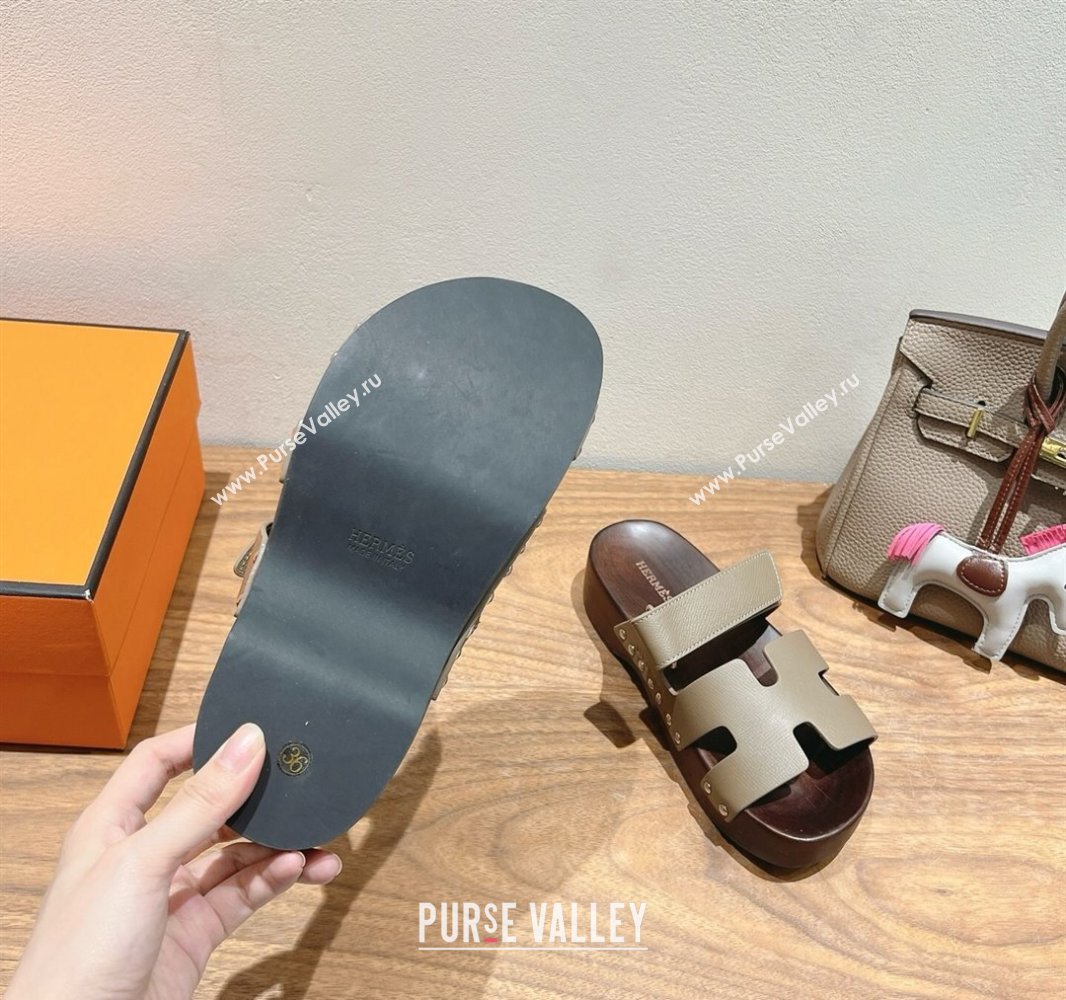 Hermes Kos Clog Slides Sandal 4cm in Epsom Leather and Wood Outsole Pitch Grey 2025 0419 (XC-250419043)