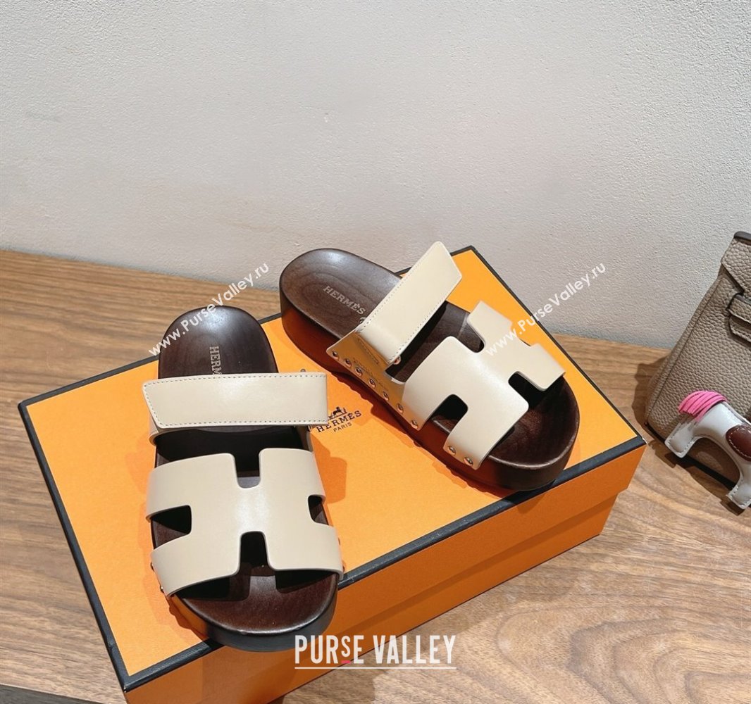 Hermes Kos Clog Slides Sandal 4cm in Calfskin Leather and Wood Outsole Beige2 2025 0419 (XC-250419053)
