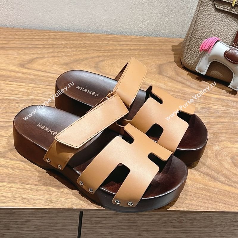Hermes Kos Clog Slides Sandal 4cm in Calfskin Leather and Wood Outsole Light Brown 2025 0419 (XC-250419054)