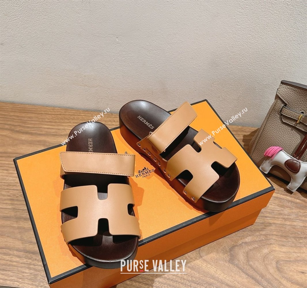 Hermes Kos Clog Slides Sandal 4cm in Calfskin Leather and Wood Outsole Light Brown 2025 0419 (XC-250419054)
