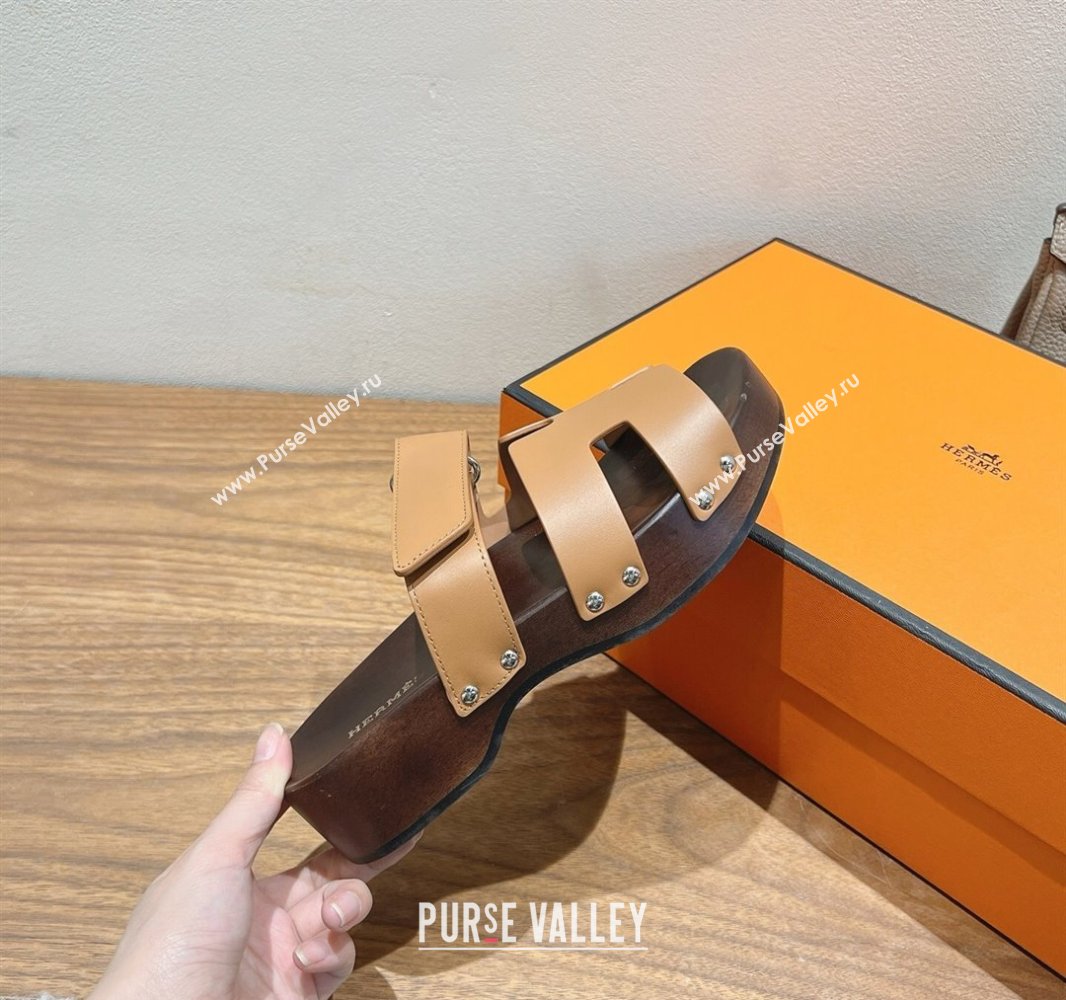 Hermes Kos Clog Slides Sandal 4cm in Calfskin Leather and Wood Outsole Light Brown 2025 0419 (XC-250419054)