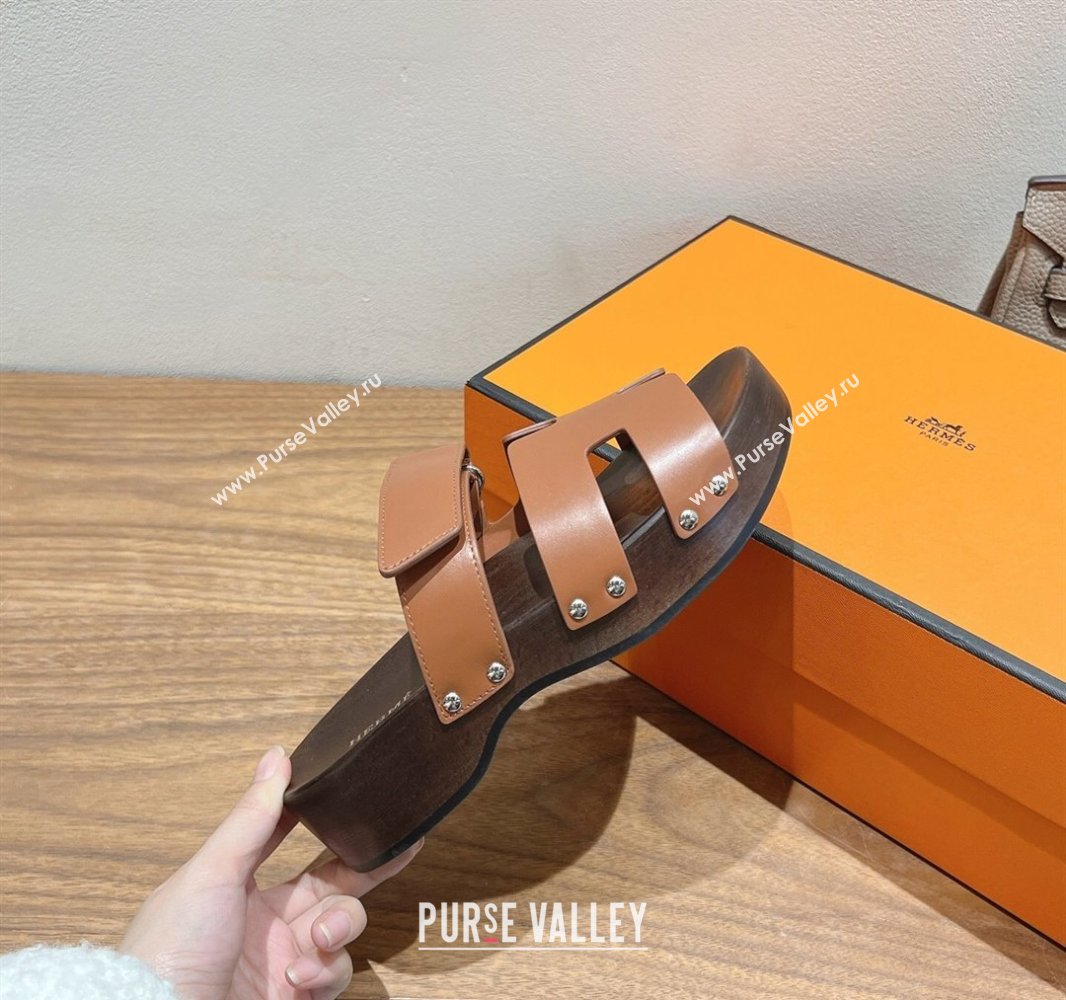 Hermes Kos Clog Slides Sandal 4cm in Calfskin Leather and Wood Outsole Tan Brown 2025 0419 (XC-250419055)