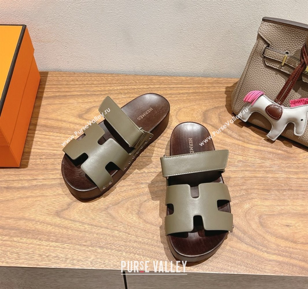 Hermes Kos Clog Slides Sandal 4cm in Calfskin Leather and Wood Outsole Green 2025 0419 (XC-250419057)