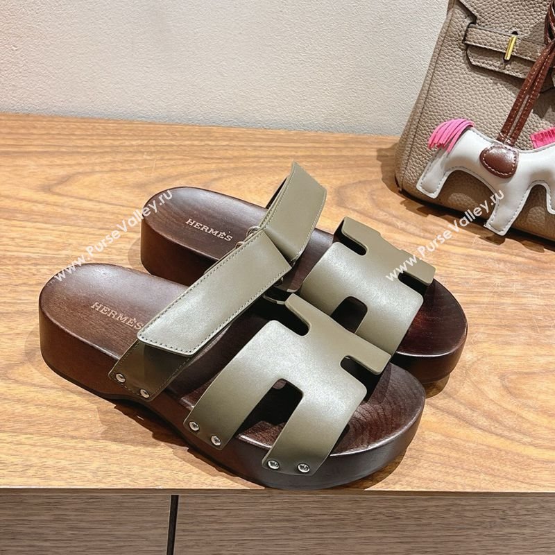 Hermes Kos Clog Slides Sandal 4cm in Calfskin Leather and Wood Outsole Green 2025 0419 (XC-250419057)