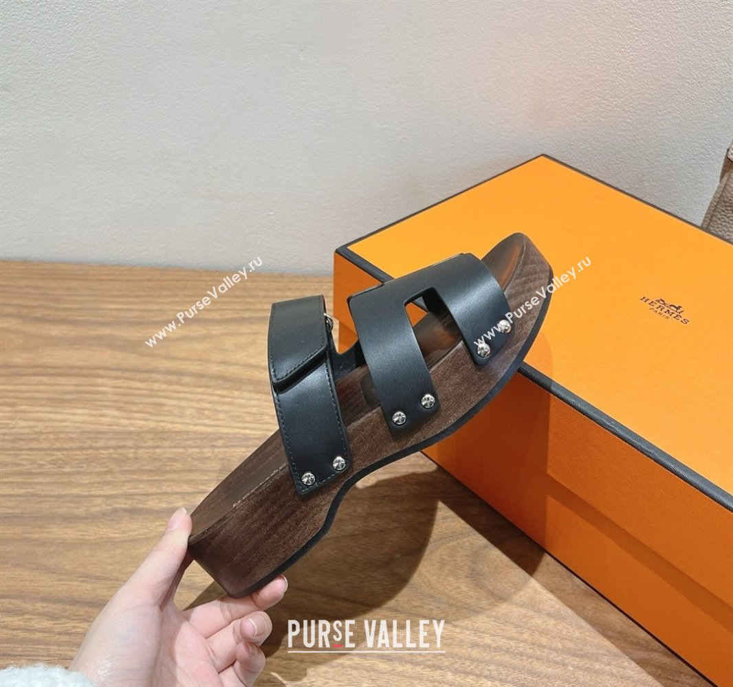 Hermes Kos Clog Slides Sandal 4cm in Calfskin Leather and Wood Outsole Black 2025 0419 (XC-250419058)