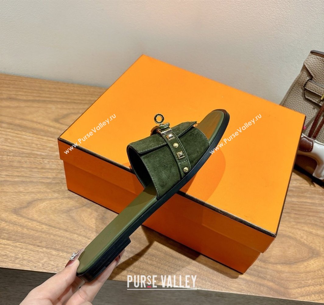 Hermes Giulia Flat Slides Sandal in Suede with Kelly Buckle and Studs Olive Green 2025 0421 (XC-250421005)