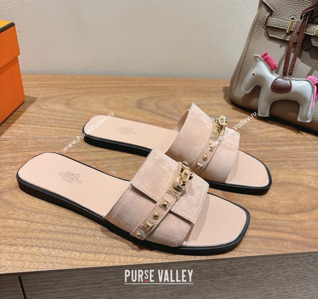 Hermes Giulia Flat Slides Sandal in Suede with Kelly Buckle and Studs Light Pink 2025 0421 (XC-250421004)
