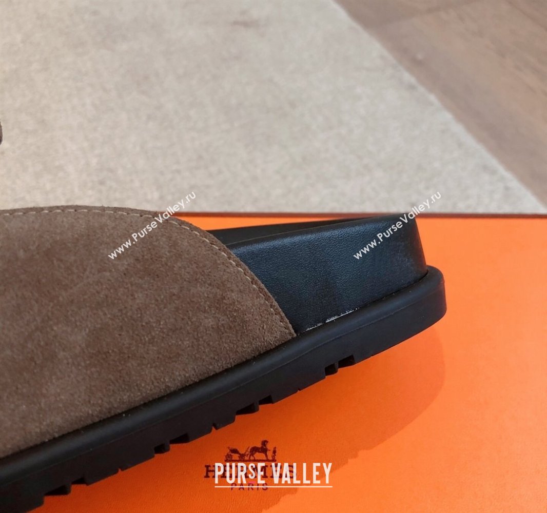 Hermes Johan Flat Mules in Suede Taupe 2025 0418 (XC-250418122)