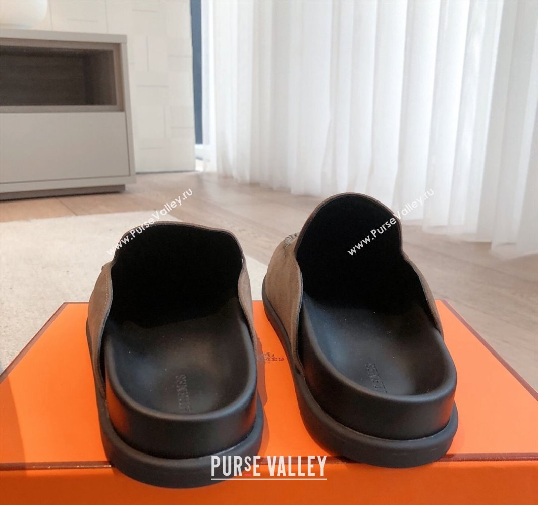 Hermes Johan Flat Mules in Suede Taupe 2025 0418 (XC-250418122)