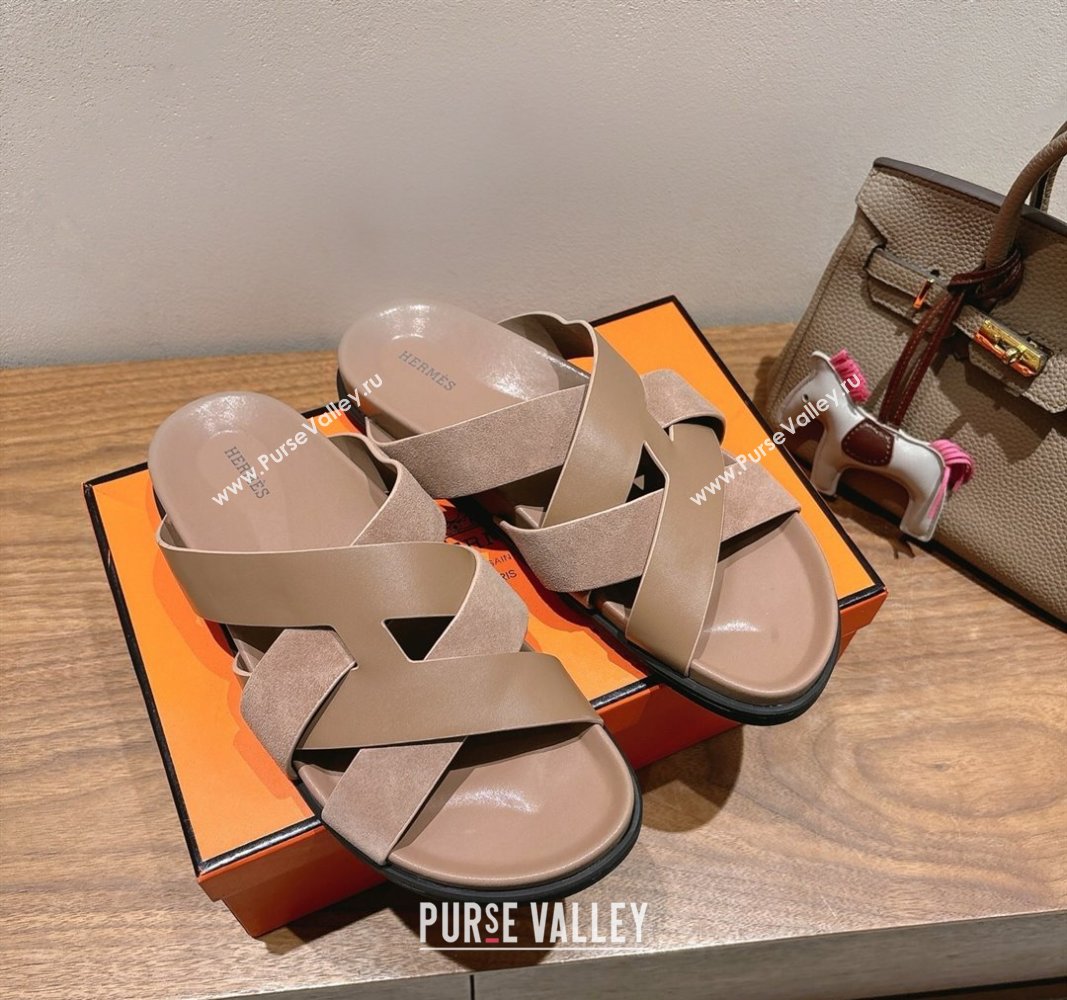Hermes Kazimir Flat Slides Sandal in Woven Suede and Calfskin Leather Elephant Grey 2025 0419 (XC-250419097)