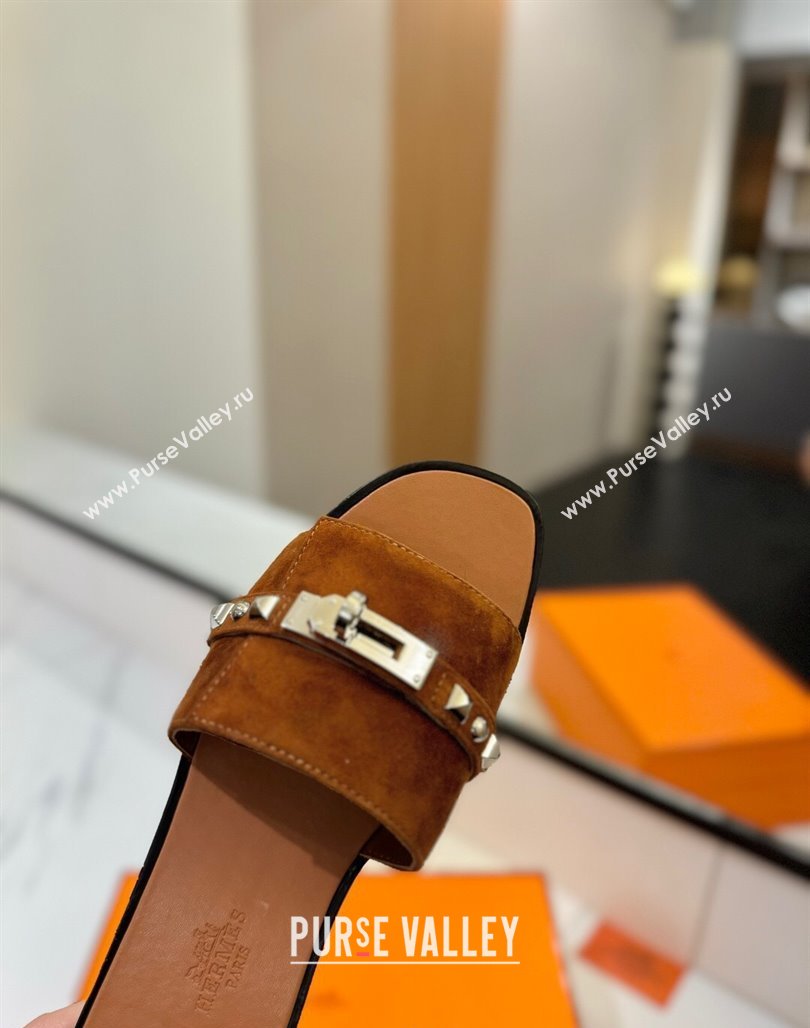 Hermes Giulia Flat Slides Sandal in Suede with Kelly Buckle and Studs Brown 2025 0421 (MD-250421025)