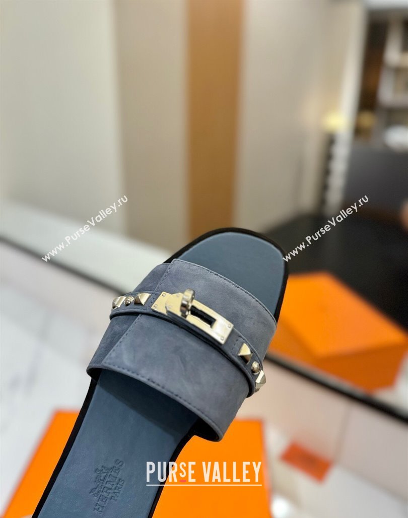 Hermes Giulia Flat Slides Sandal in Suede with Kelly Buckle and Studs Grey 2025 0421 (MD-250421028)