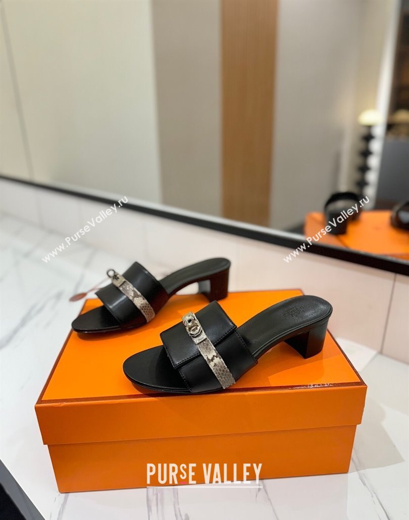 Hermes Gigi Heel Slides Sandal 4.5cm in Calfskin Leather with Kelly Buckle Black 2025 0421 (MD-250421034)