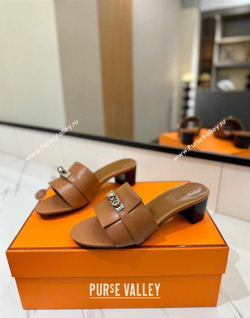 Hermes Gigi Heel Slides Sandal 4.5cm in Smooth Calfskin with Kelly Buckle Brown 2025 0421 (MD-250421040)