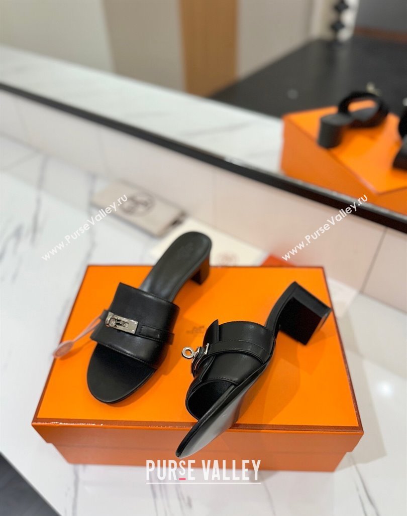 Hermes Gigi Heel Slides Sandal 4.5cm in Smooth Calfskin with Kelly Buckle Black 2025 0421 (MD-250421041)