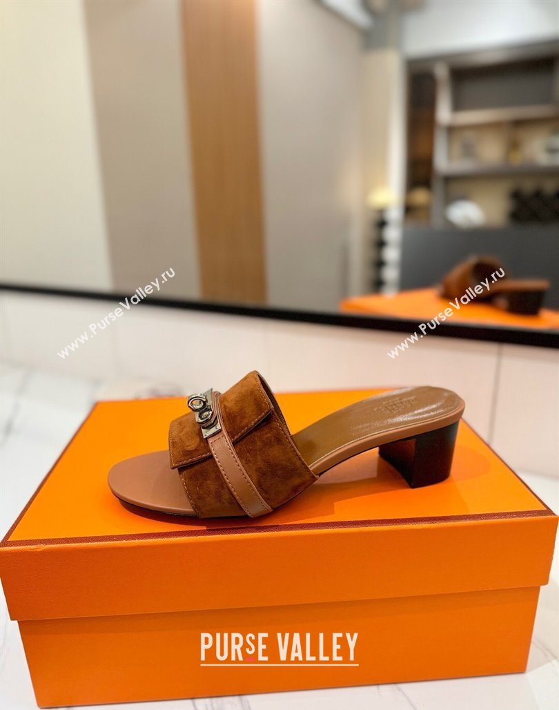 Hermes Gigi Heel Slides Sandal 4.5cm in Suede with Kelly Buckle Brown 2025 0421 (MD-250421043)