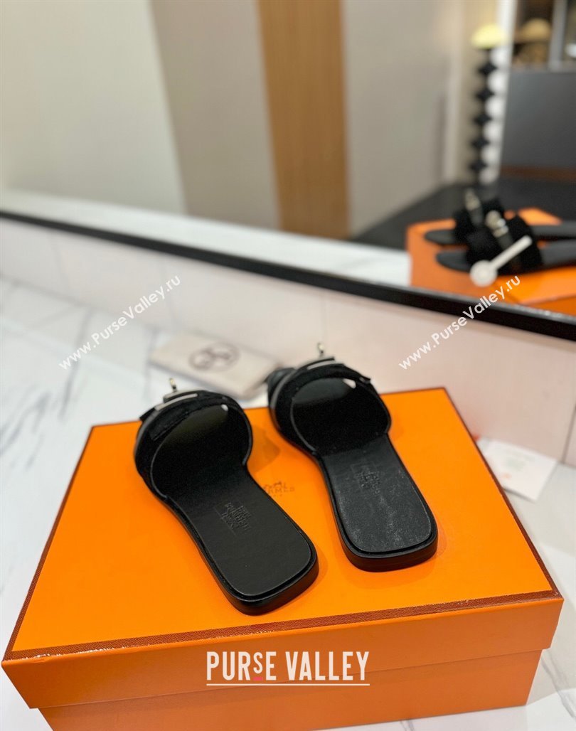 Hermes Giulia Flat Slides Sandal in Suede with Kelly Buckle Strap Black 2025 0421 (MD-250421047)