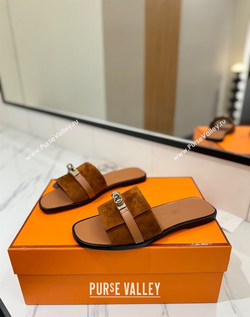 Hermes Giulia Flat Slides Sandal in Suede with Kelly Buckle Strap Brown 2025 0421 (MD-250421048)
