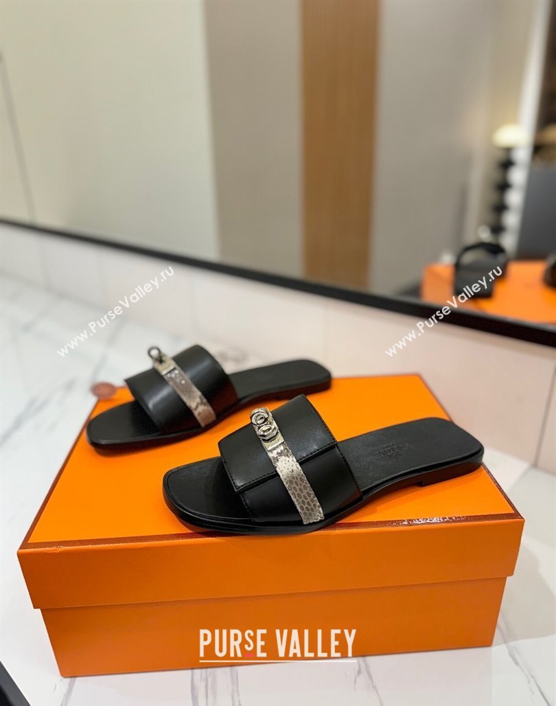 Hermes Giulia Flat Slides Sandal in Calfskin Leather with Kelly Buckle Strap Black 2025 0421 (MD-250421051)
