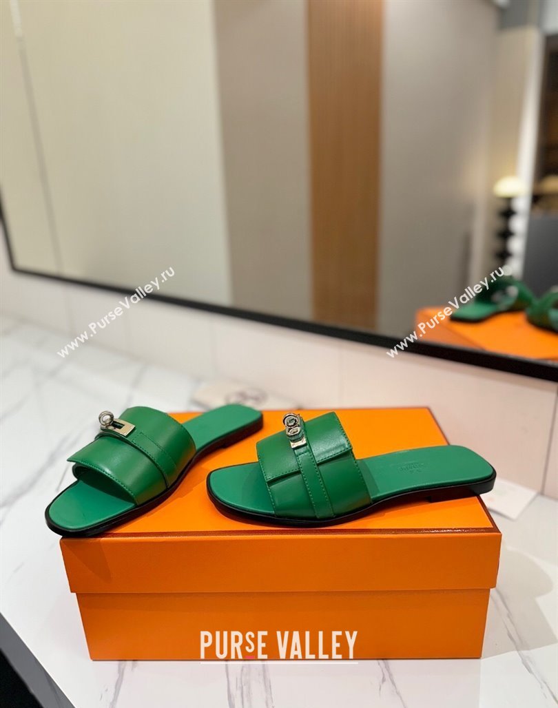 Hermes Giulia Flat Slides Sandal in Smooth Calfskin with Kelly Buckle Strap Green 2025 0421 (MD-250421054)