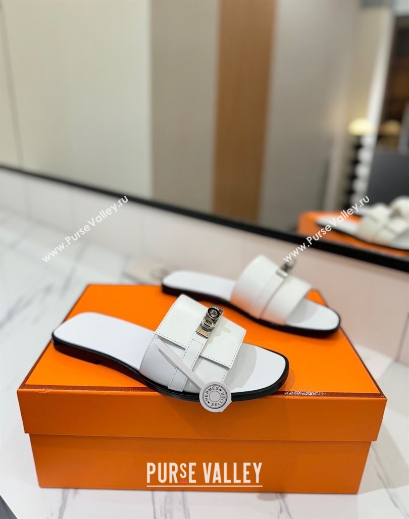 Hermes Giulia Flat Slides Sandal in Smooth Calfskin with Kelly Buckle Strap White 2025 0421 (MD-250421055)
