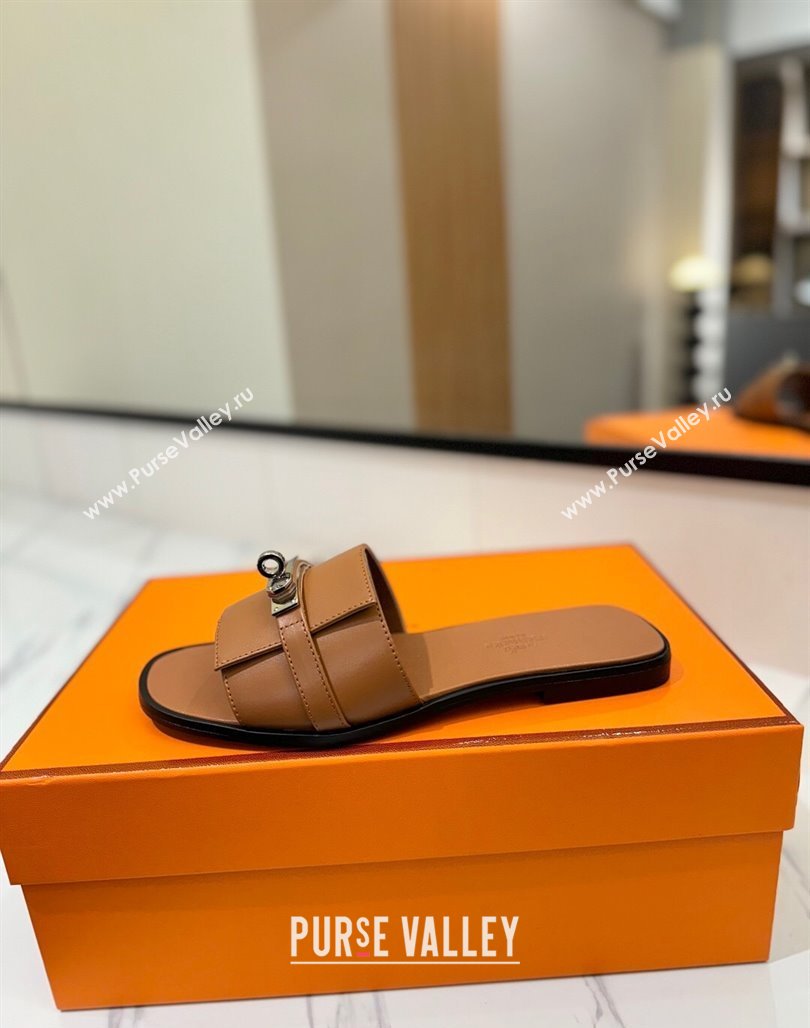 Hermes Giulia Flat Slides Sandal in Smooth Calfskin with Kelly Buckle Strap Brown 2025 0421 (MD-250421057)