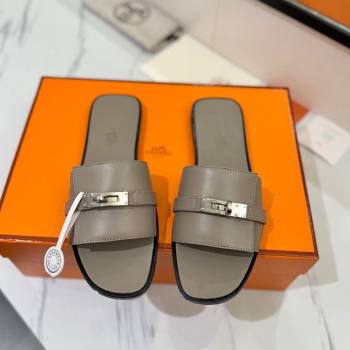 Hermes Giulia Flat Slides Sandal in Smooth Calfskin with Kelly Buckle Strap Grey 2025 0421 (MD-250421058)