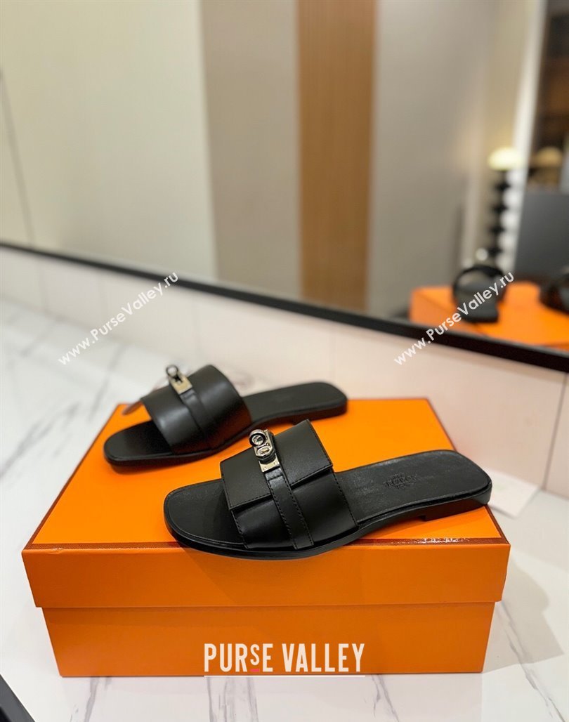 Hermes Giulia Flat Slides Sandal in Smooth Calfskin with Kelly Buckle Strap Black 2025 0421 (MD-250421059)