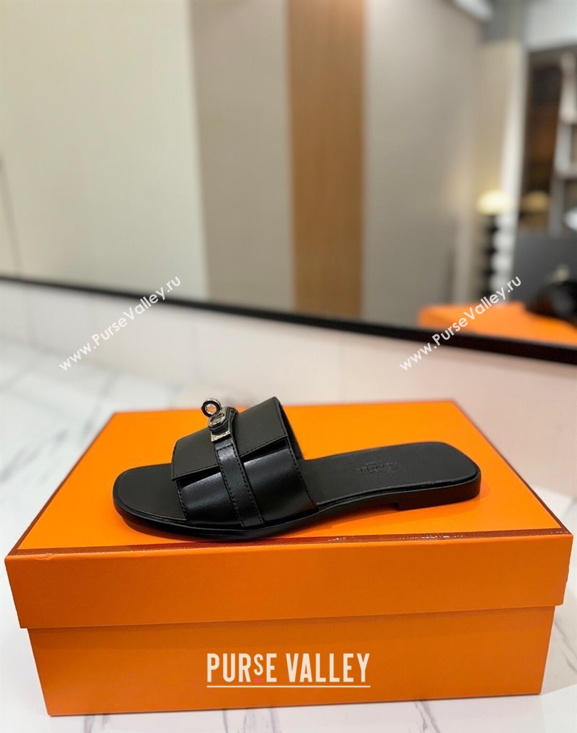 Hermes Giulia Flat Slides Sandal in Smooth Calfskin with Kelly Buckle Strap Black 2025 0421 (MD-250421059)