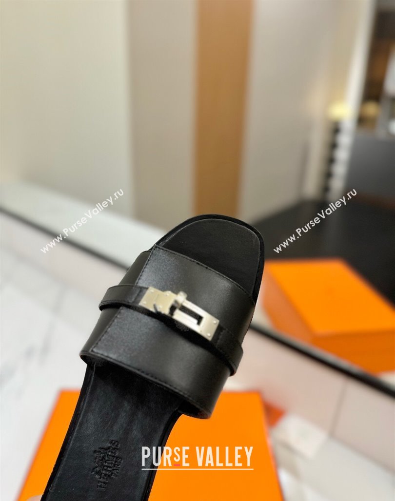 Hermes Giulia Flat Slides Sandal in Smooth Calfskin with Kelly Buckle Strap Black 2025 0421 (MD-250421059)