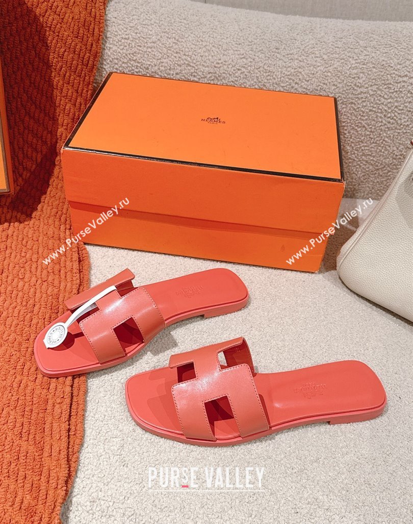 Hermes Oran Classic Flat Slides Sandal in Smooth Calfskin Pink2 2025 0421 (MD-250421060)