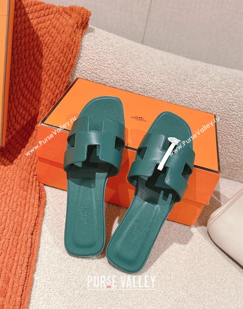 Hermes Oran Classic Flat Slides Sandal in Smooth Calfskin Dark Green 2025 0421 (MD-250421064)