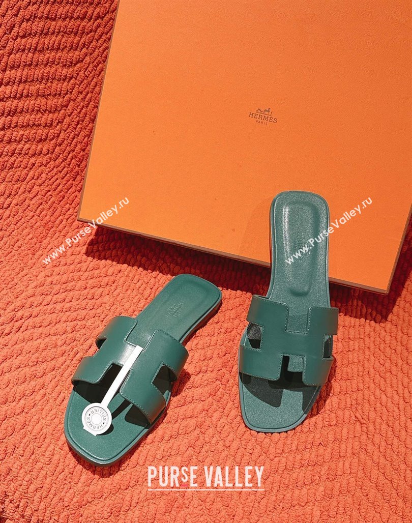 Hermes Oran Classic Flat Slides Sandal in Smooth Calfskin Dark Green 2025 0421 (MD-250421064)
