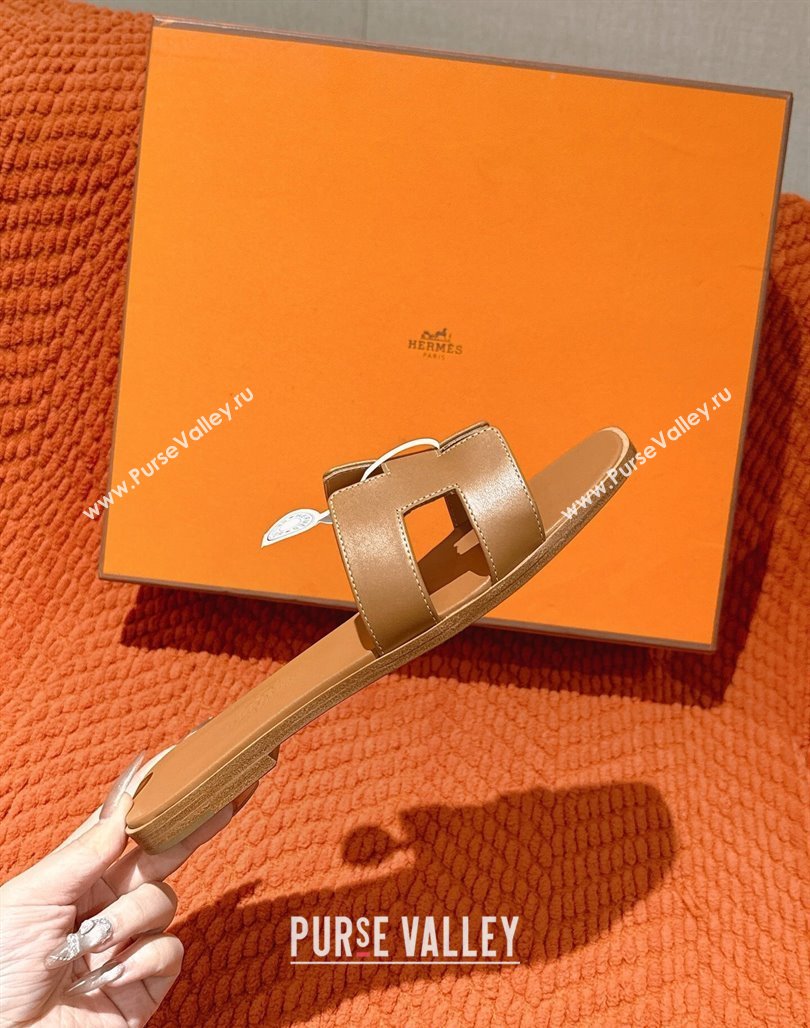 Hermes Oran Classic Flat Slides Sandal in Smooth Calfskin Light Brown 2025 0421 (MD-250421067)