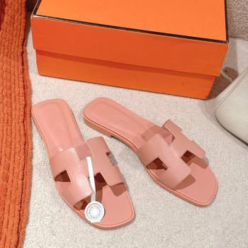 Hermes Oran Classic Flat Slides Sandal in Smooth Calfskin Peachy Pink 2025 0421 (MD-250421069)