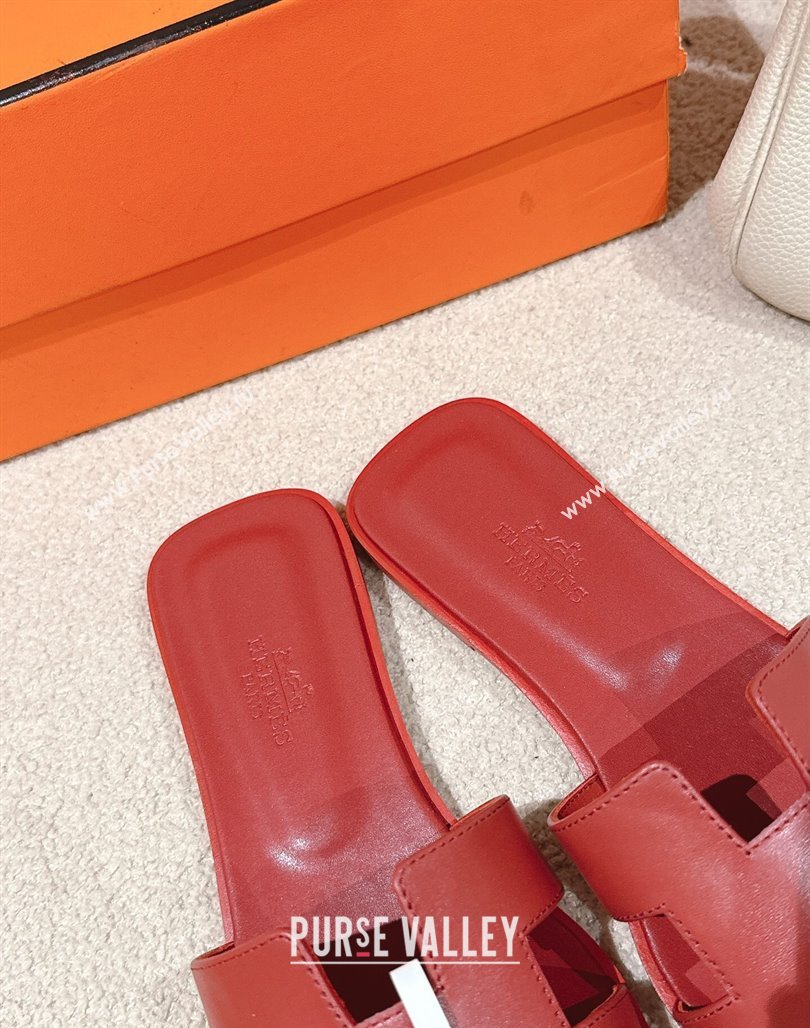 Hermes Oran Classic Flat Slides Sandal in Smooth Calfskin Dark Red 2025 0421 (MD-250421075)