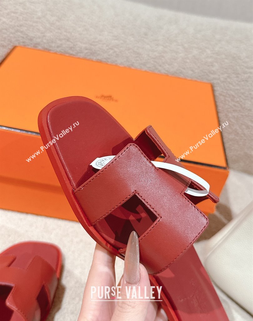 Hermes Oran Classic Flat Slides Sandal in Smooth Calfskin Dark Red 2025 0421 (MD-250421075)