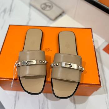 Hermes Giulia Flat Slides Sandal in Calfskin Leather with Kelly Buckle and Studs Beige 2025 0421 (MD-250421024)
