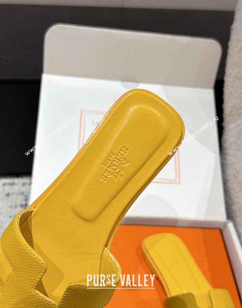 Hermes Classic Oran Flat Slides Sandal in Palm-Grained Leather Yellow 2025 0606 (MD-250606162)