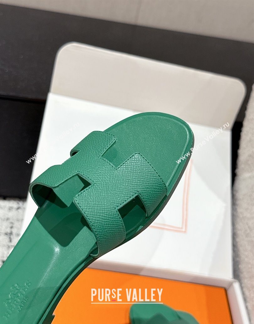 Hermes Classic Oran Flat Slides Sandal in Palm-Grained Leather Green 18 2025 0606 (MD-250606163)