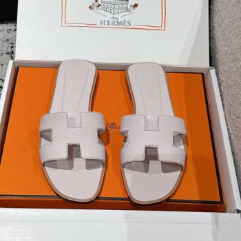 Hermes Classic Oran Flat Slides Sandal in Palm-Grained Leather Purple 20 2025 0606 (MD-250606165)