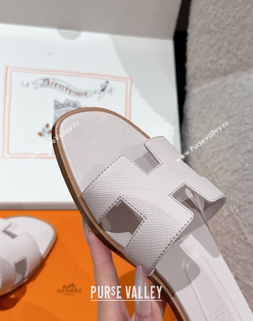 Hermes Classic Oran Flat Slides Sandal in Palm-Grained Leather Purple 20 2025 0606 (MD-250606165)