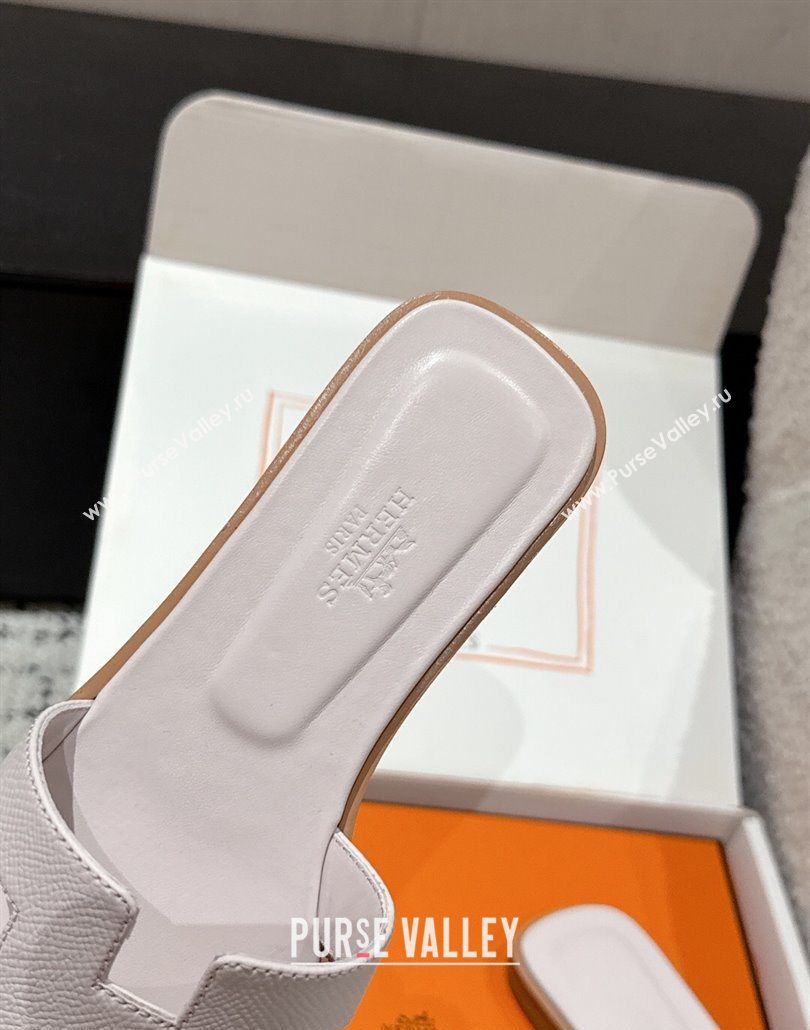 Hermes Classic Oran Flat Slides Sandal in Palm-Grained Leather Purple 20 2025 0606 (MD-250606165)