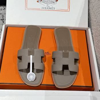 Hermes Classic Oran Flat Slides Sandal in Palm-Grained Leather Grey 21 2025 0606 (MD-250606166)