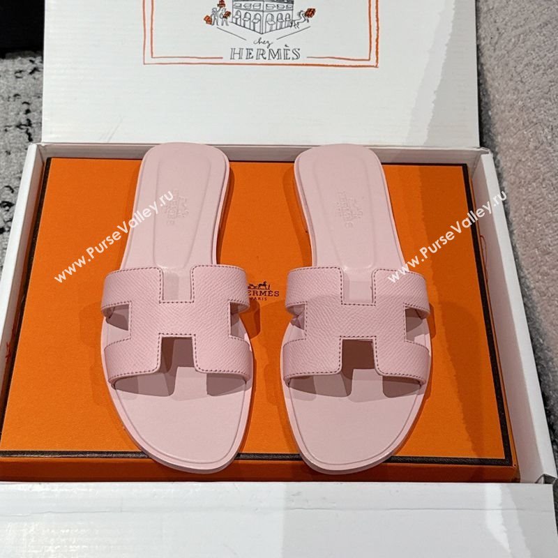 Hermes Classic Oran Flat Slides Sandal in Palm-Grained Leather Pink 23 2025 0606 (MD-250606168)