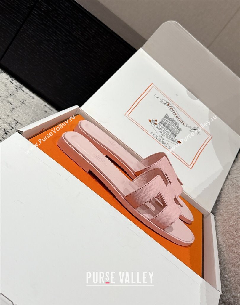 Hermes Classic Oran Flat Slides Sandal in Palm-Grained Leather Pink 23 2025 0606 (MD-250606168)